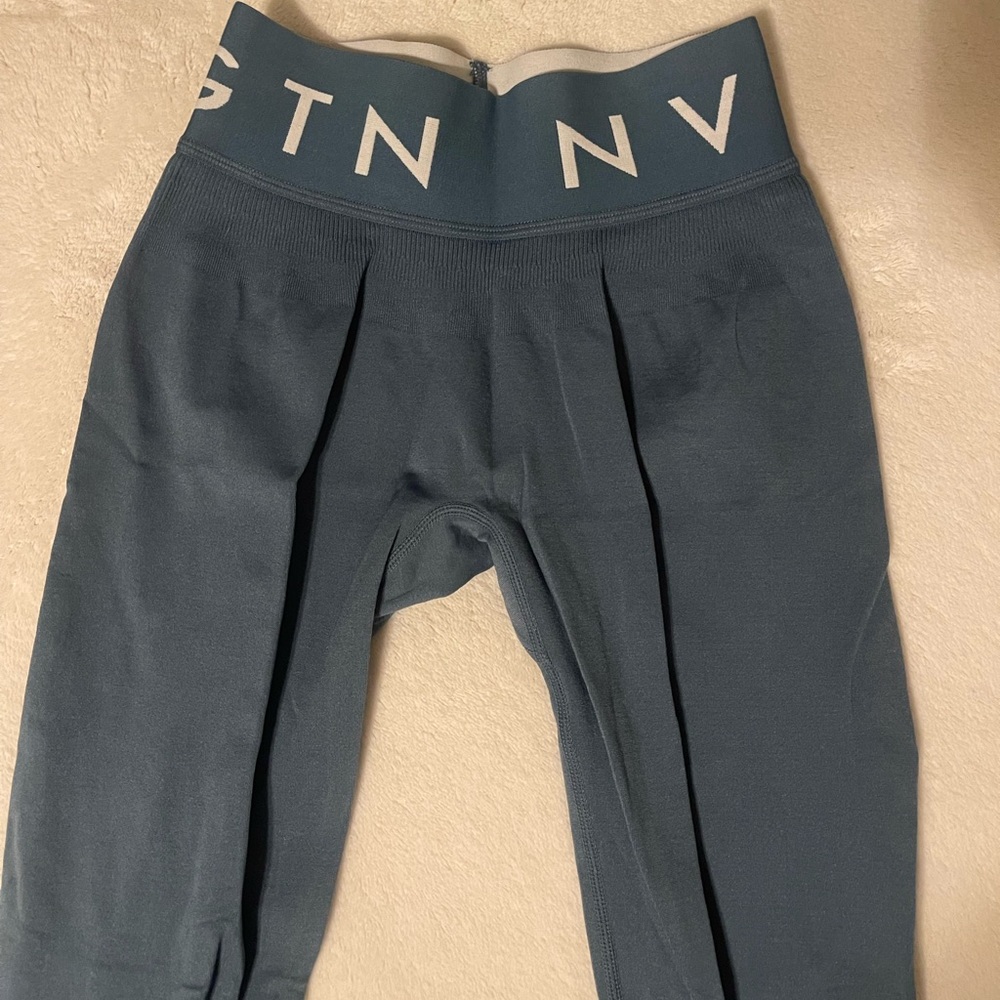 NVGTN leggings
